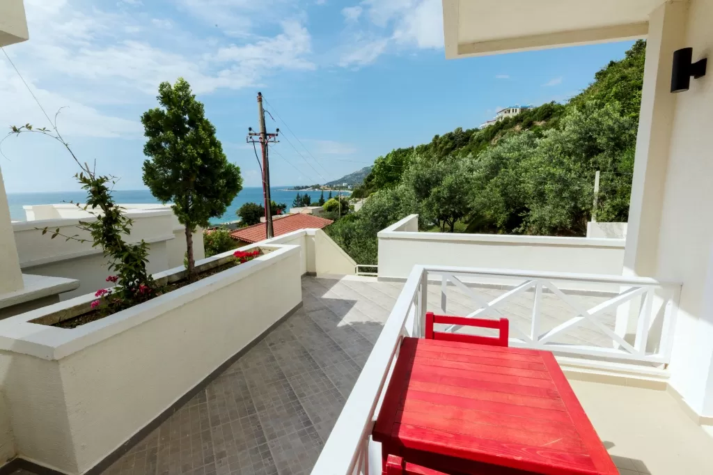 Picasso 5 - STD DBL with Patio 4.jpg